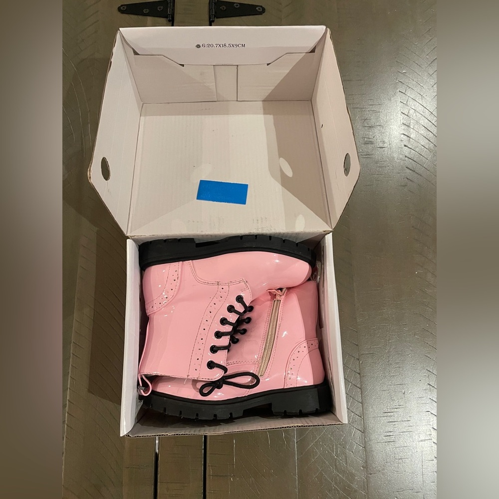 Toddler girl pink boots